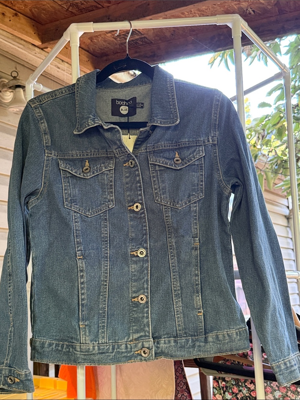 NWT Boohoo Blue Size 6 Women’s  Blue Denim Jacket